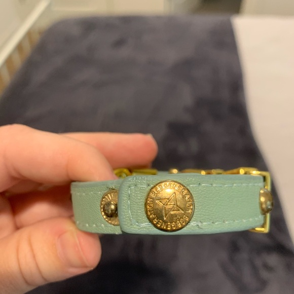 “Fearless” BCBGeneration word bracelet - Picture 3 of 5